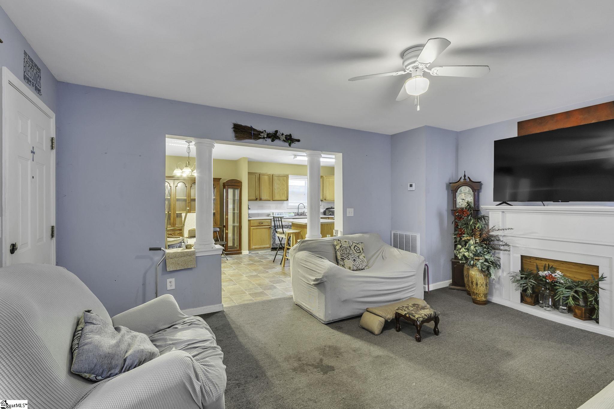 Property image 5 of 309 Woodlark Street in Arcadia Hills, Greenville, SC 29607-2179