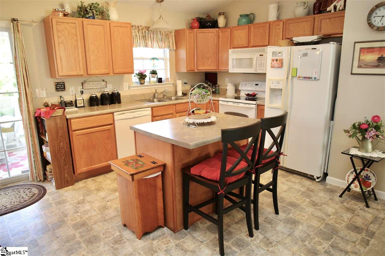 Property image 4 of 2 Reid Valley Court in Reid Valley, Taylors, SC 29687