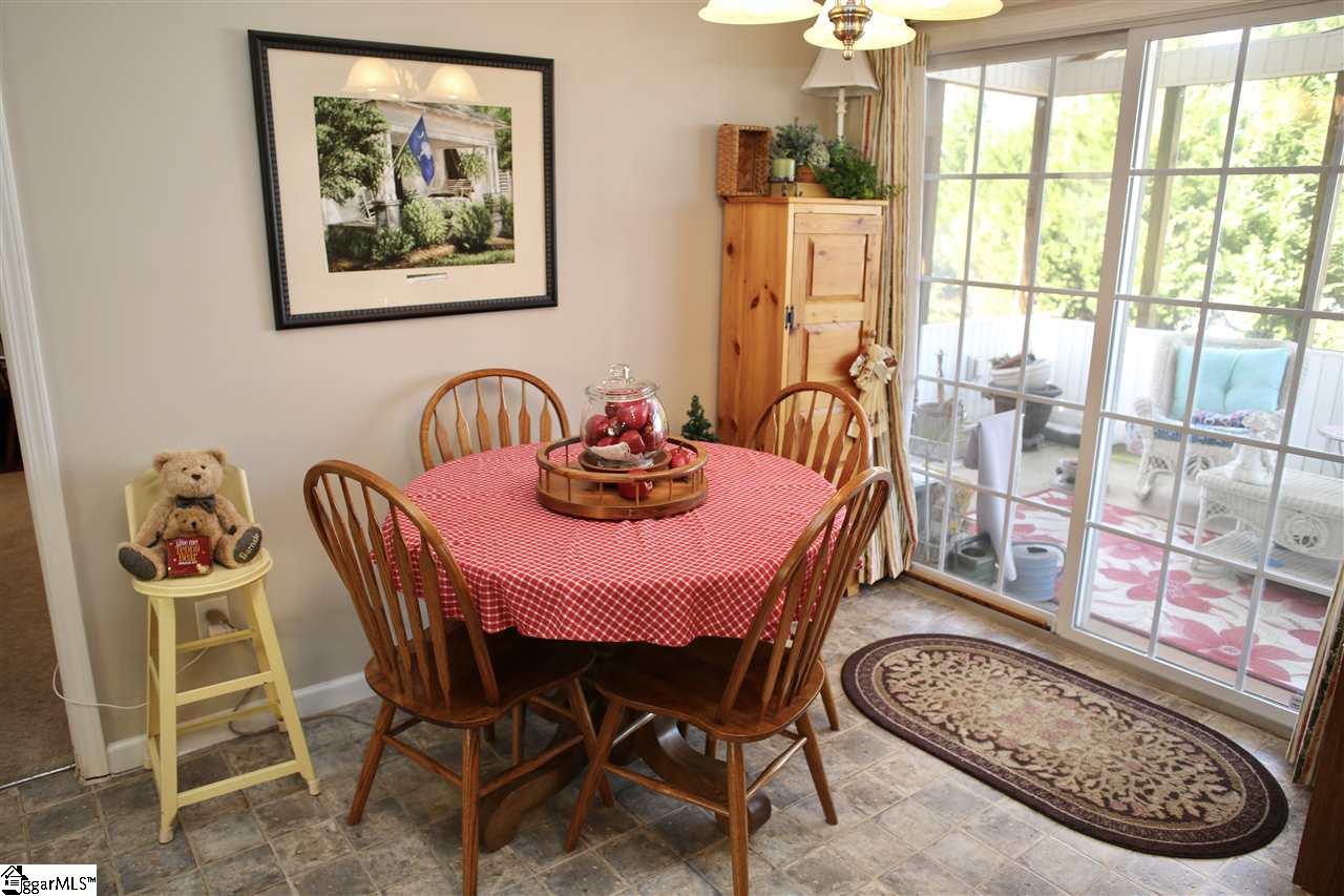 Property image 5 of 2 Reid Valley Court in Reid Valley, Taylors, SC 29687