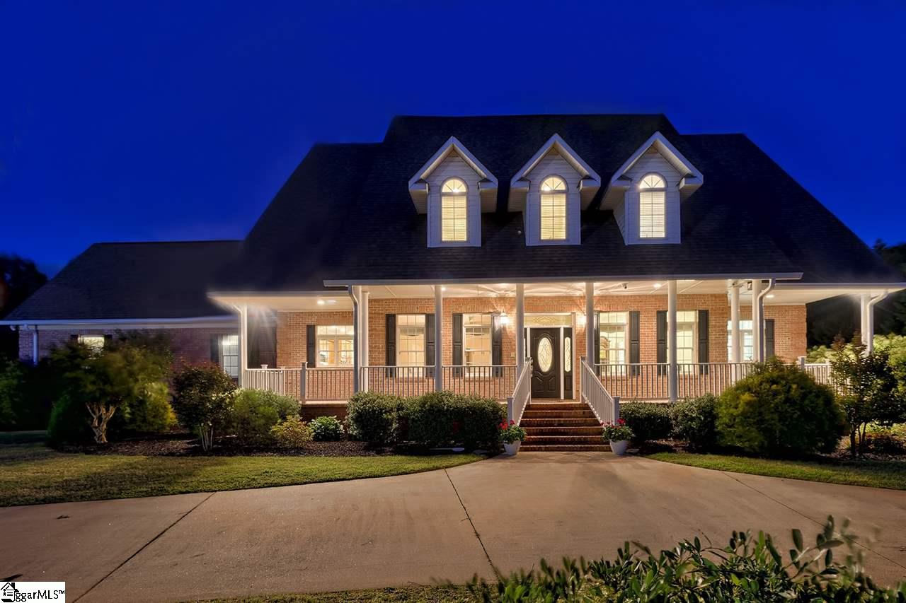 Property image 3 of 112 N Silver Beech Lane in Silver Ridge, Greer, SC 29651