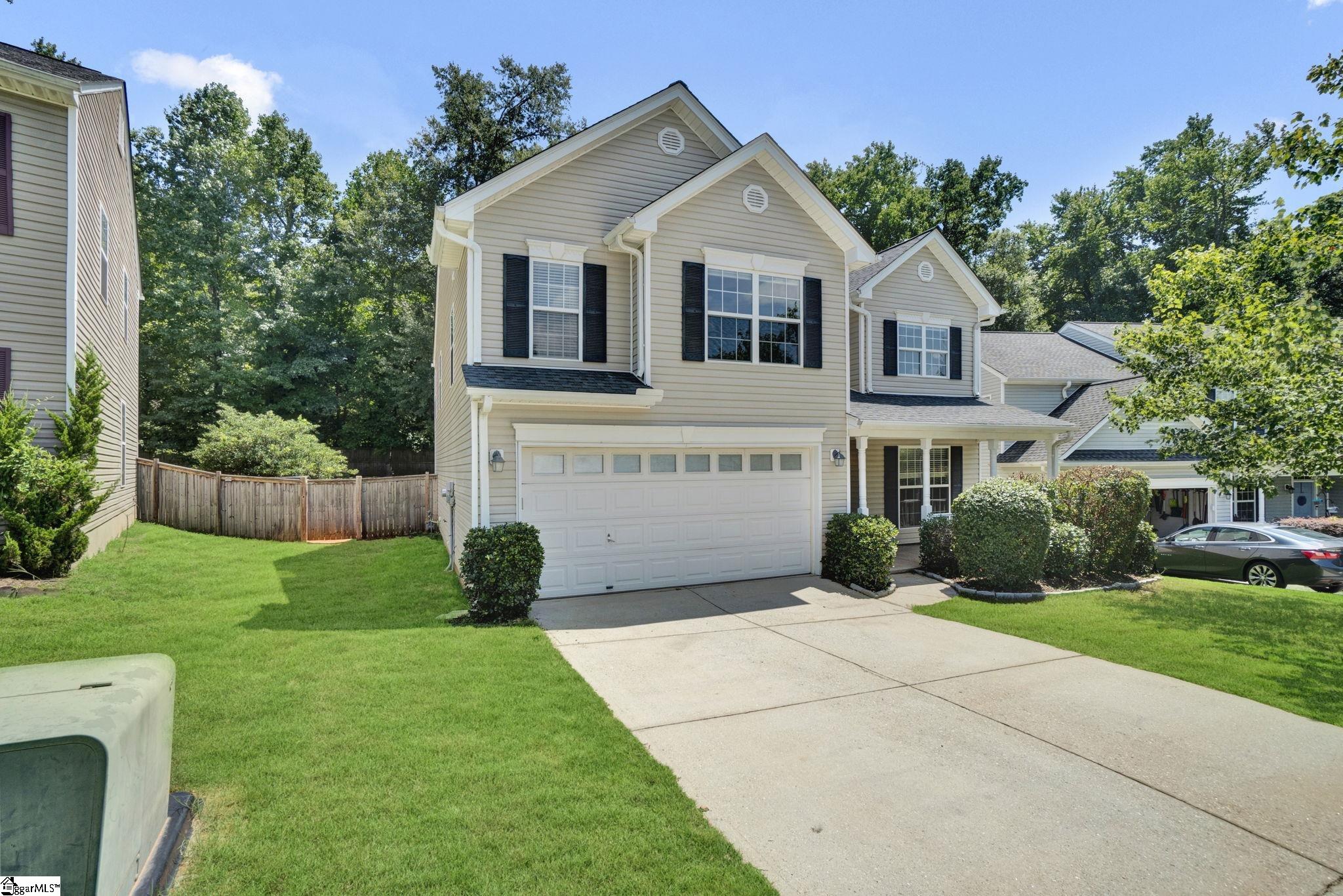 Property image 2 of 205 Kylemore Lane in Lismore Park, Greer, SC 29650