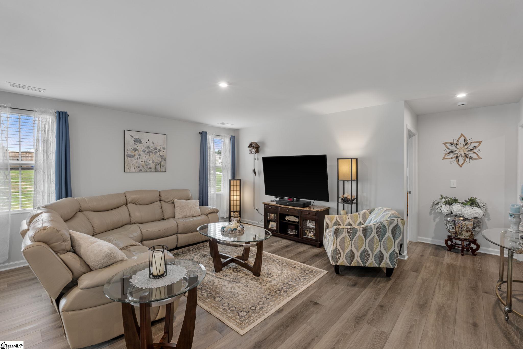 Property image 5 of 124 Highland Station Drive in Hampton Woods, Clinton, SC 29325