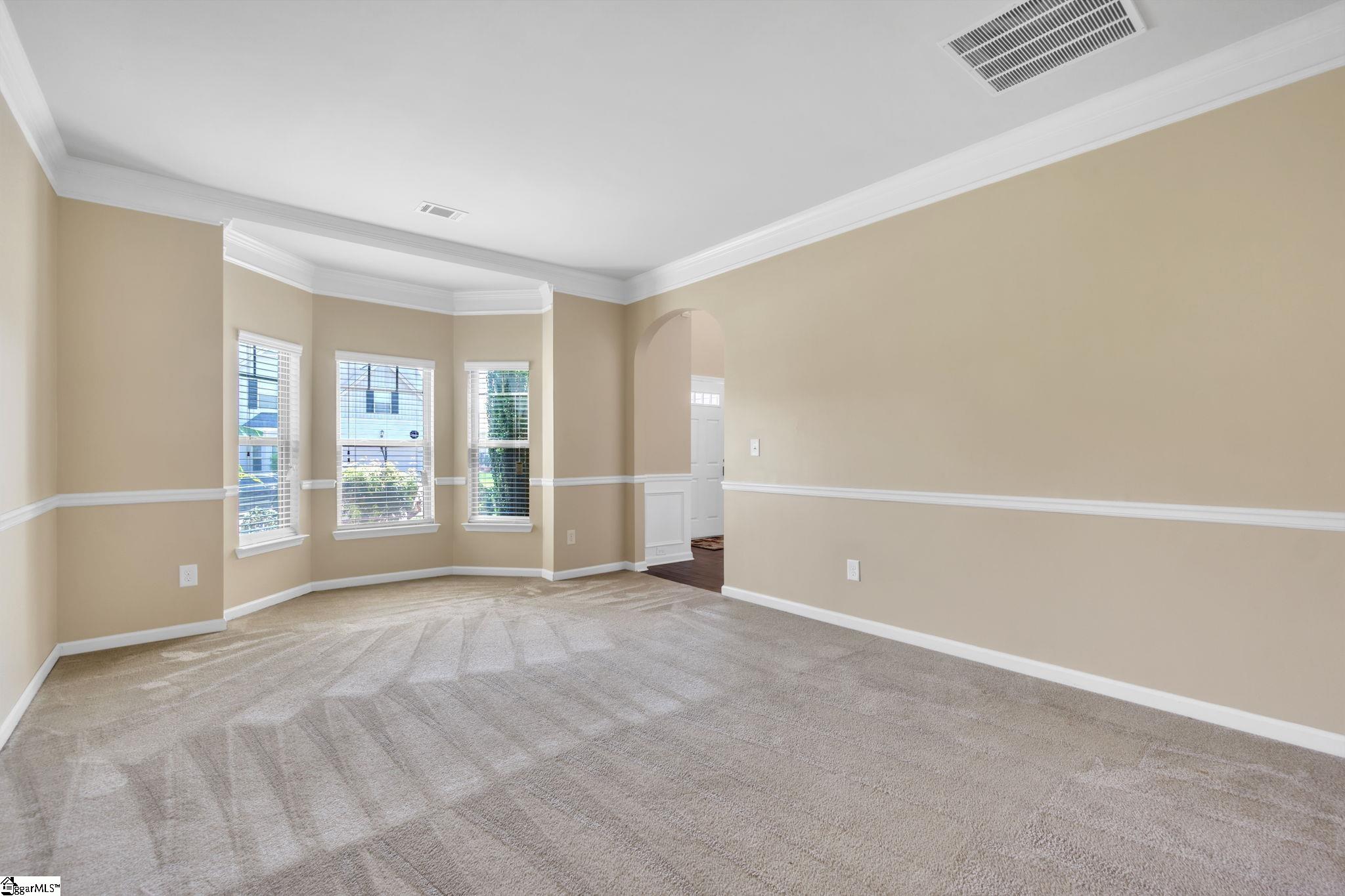Property image 5 of 812 E Holloway Drive in Reidville Crossing, Woodruff, SC 29388