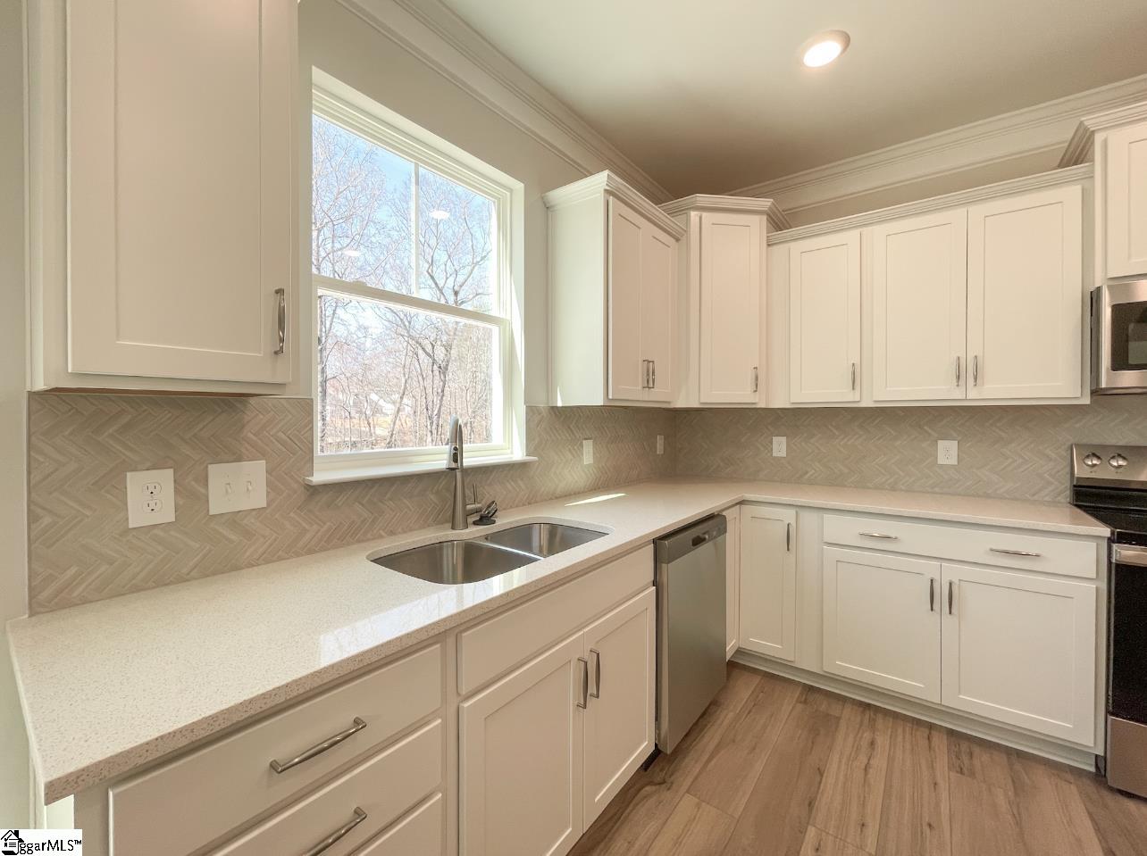 Property image 3 of 660 Columbus Circle in Greenrich Mill, Simpsonville, SC 29680