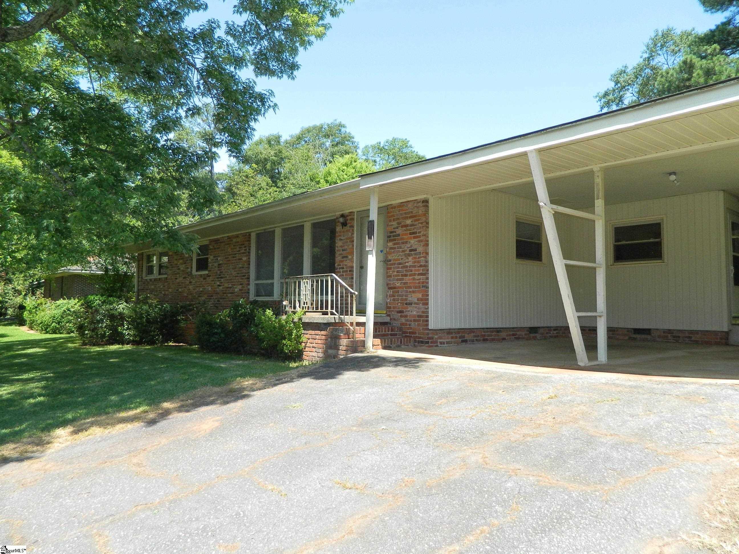 Property image 4 of 2021 Sheldon Drive in Bellview Estates, Anderson, SC 29621-3929