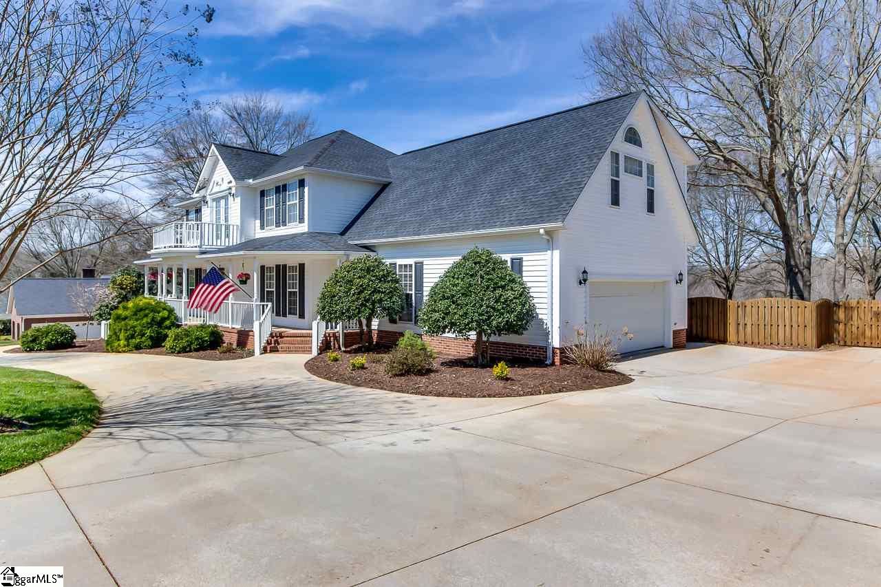 Property image 2 of 14 Silver Knoll Court in Silver Ridge, Greer, SC 29651