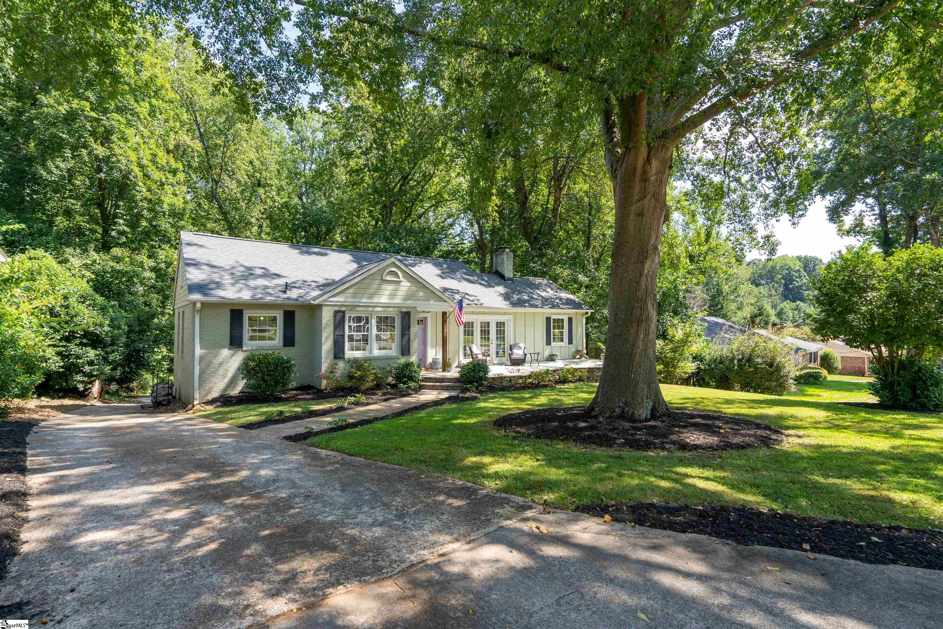 Property image 4 of 20 Coventry Lane in Dellwood, Greenville, SC 29609