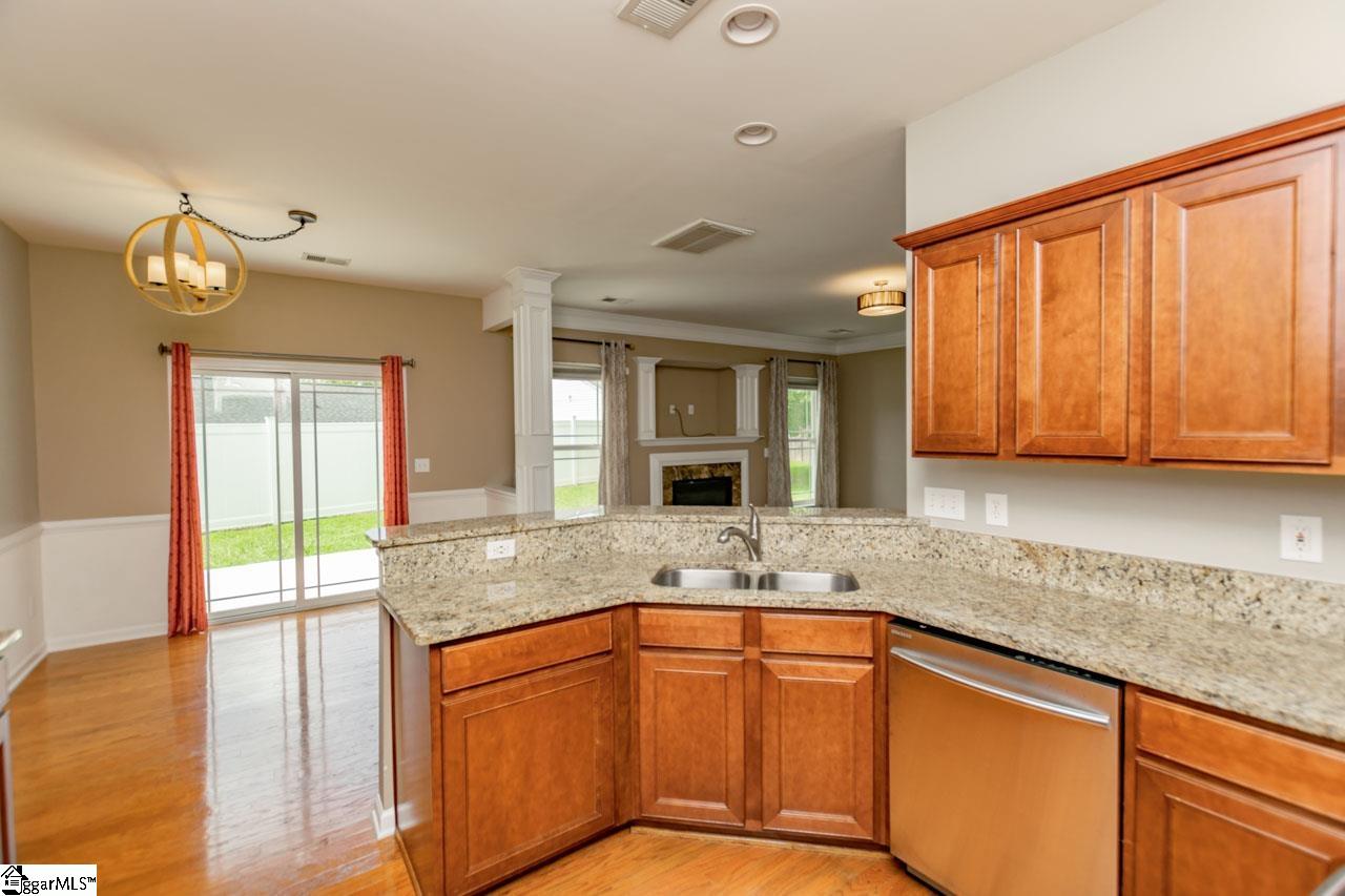 Property image 4 of 10 Gassaway Court in Lismore Park, Greer, SC 29650