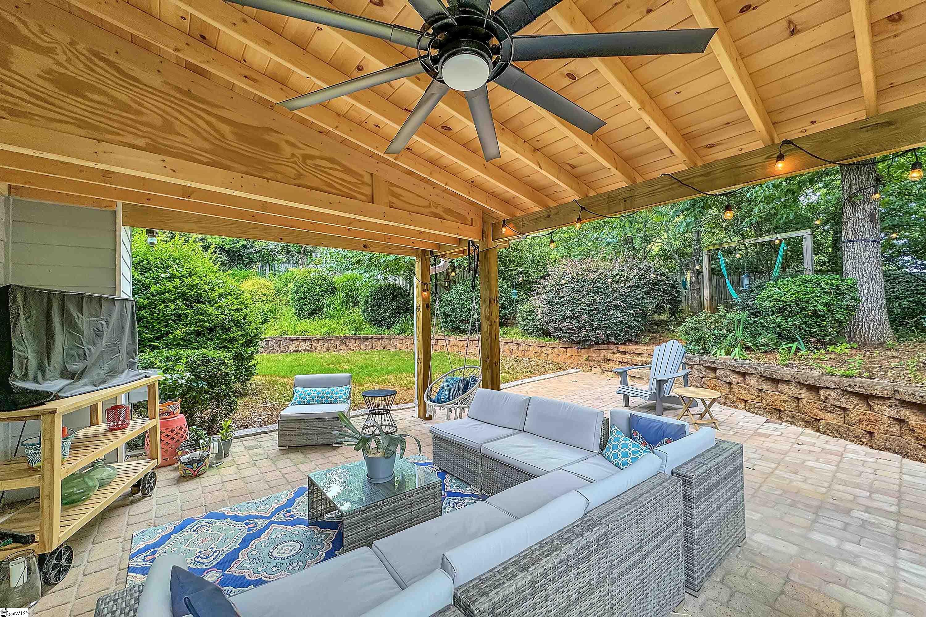 Property image 2 of 10 Majestic Oak Court in Richland Creek at North Main, Greenville, SC 29609