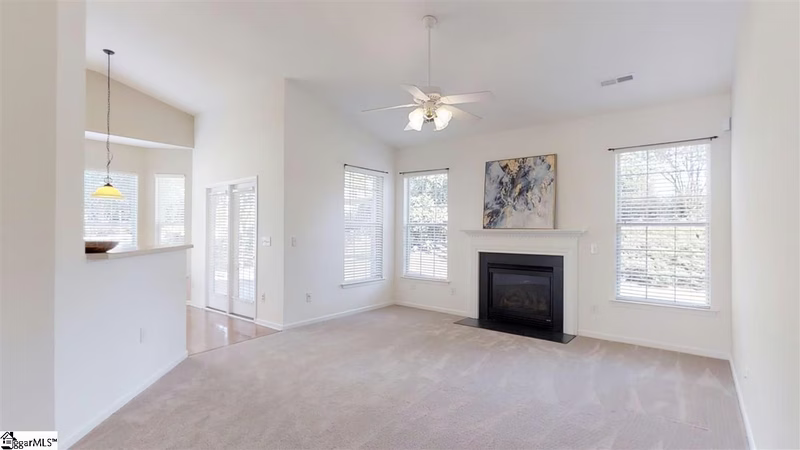 Property image 4 at 301 Oakboro Lane, Simpsonville, SC 29680