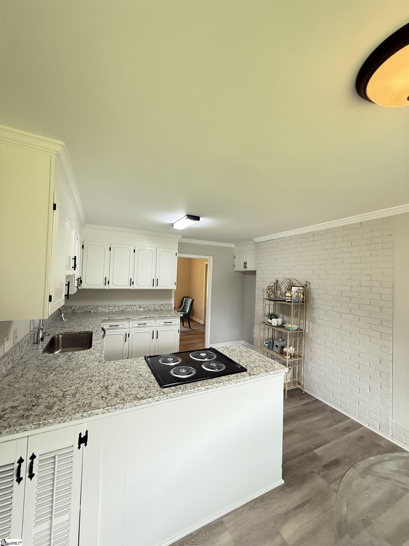Property image 5 of 109 Hilltop Road in Grayview Estate, Laurens, SC 29360