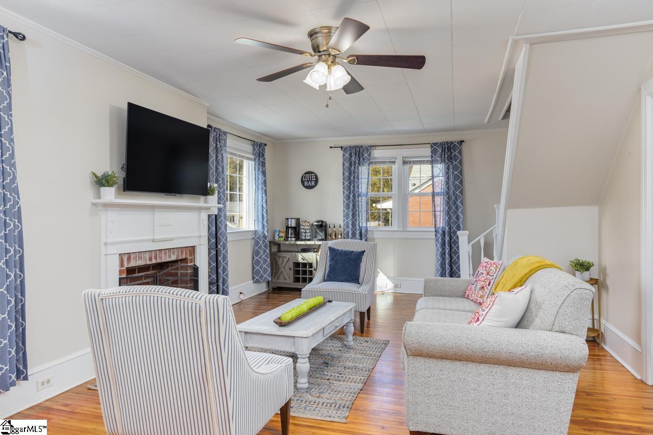 Property image 2 of 401 Stonewall Street in College View, Clinton, SC 29325