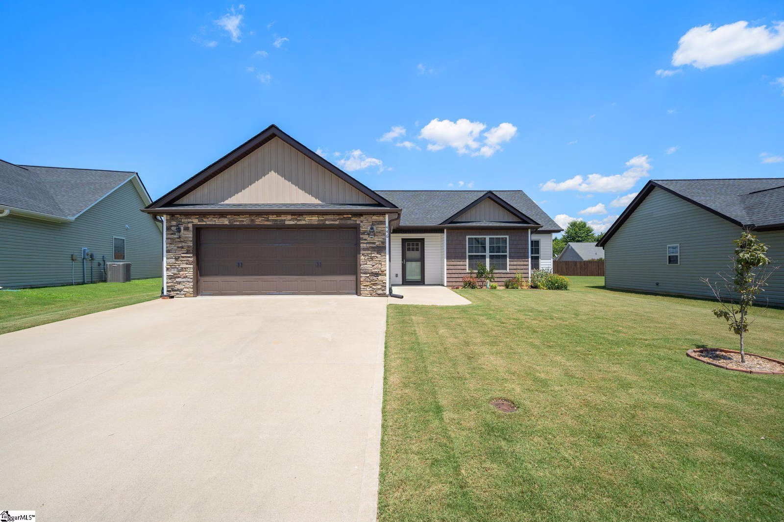 Property image 1 at 446 Peaksview Drive, Simpsonville, SC 29681