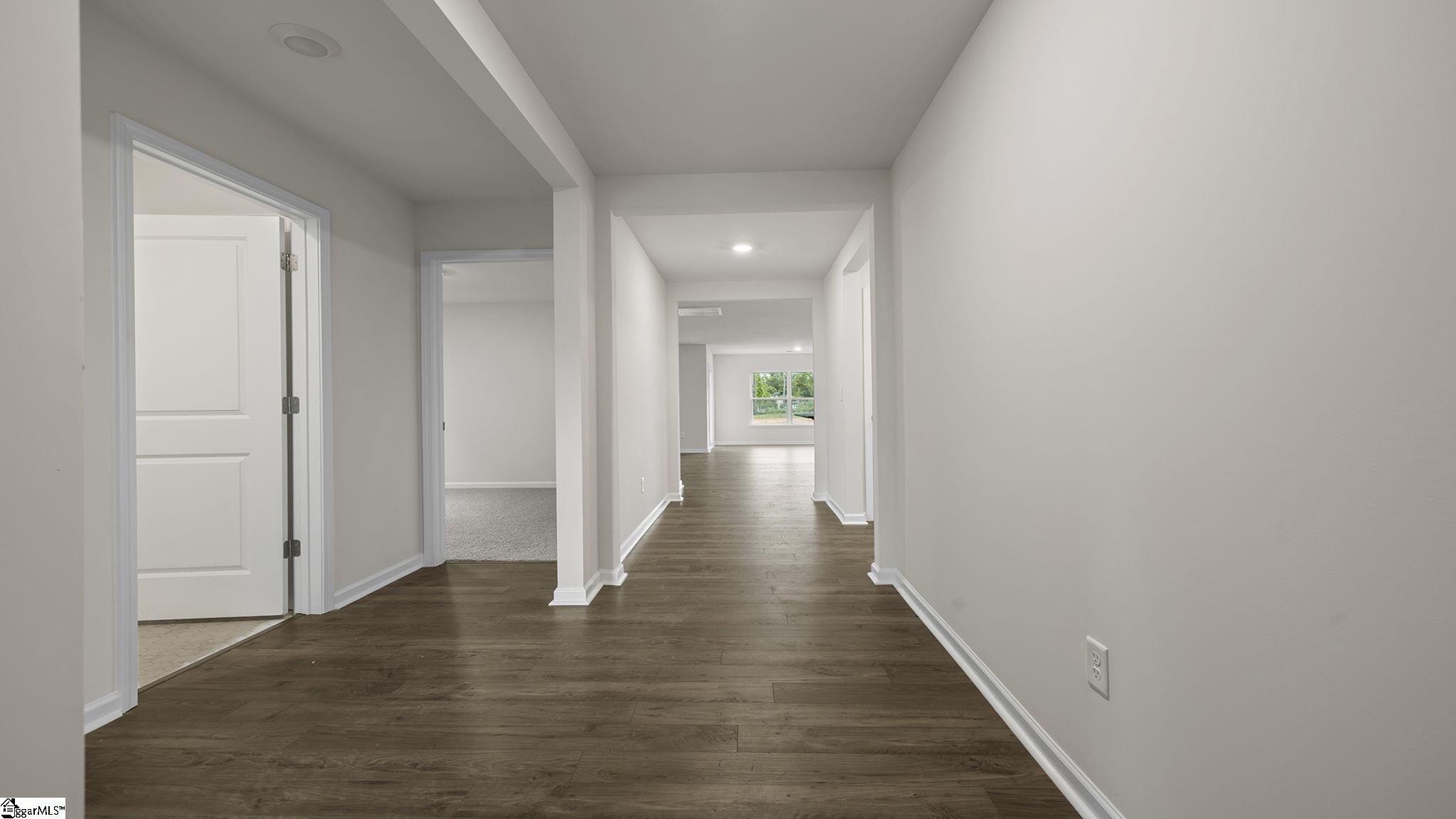 Property image 2 of 107 Larson Lane in Bentley Park, Greenwood, SC 29646