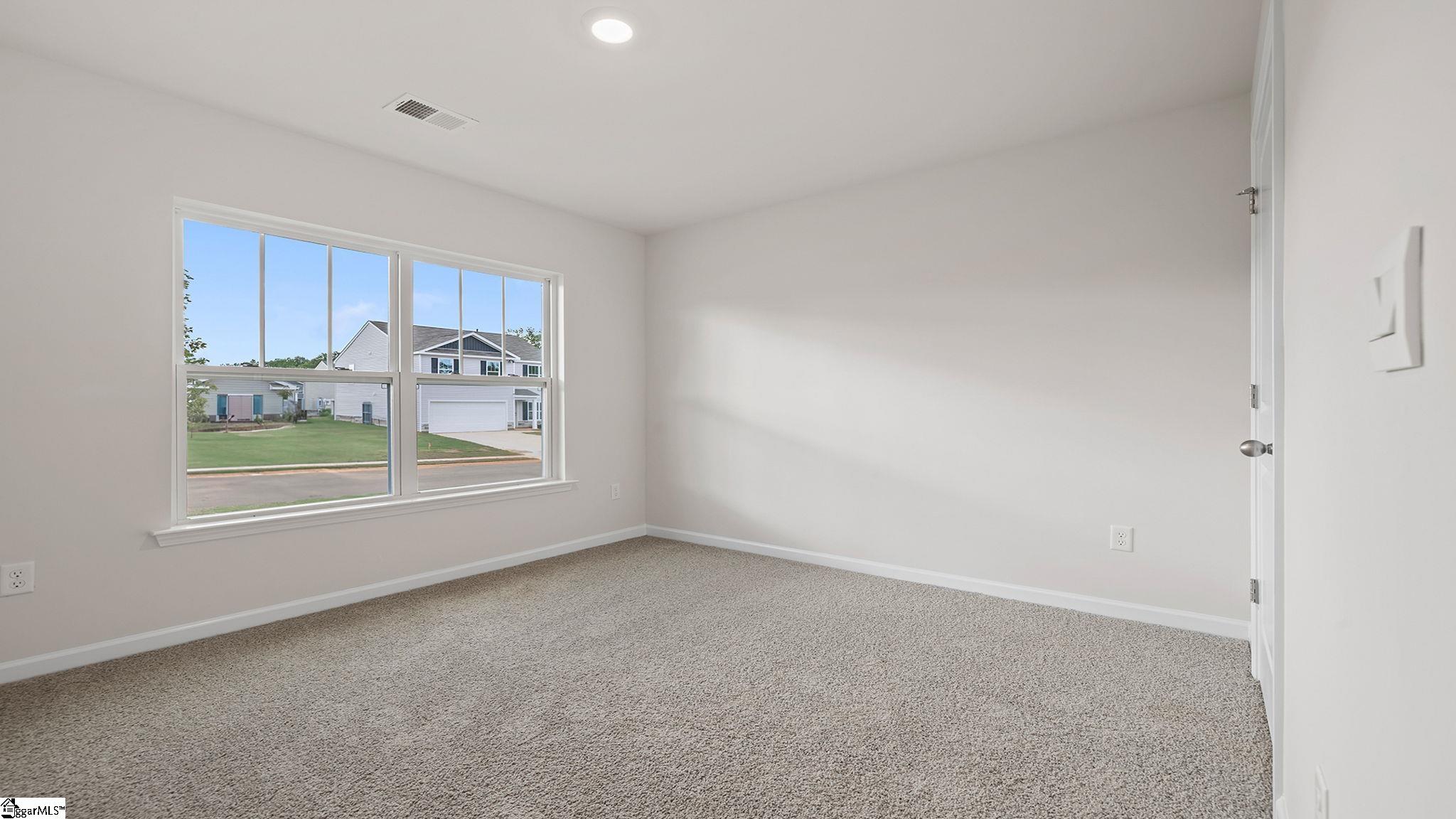 Property image 4 of 107 Larson Lane in Bentley Park, Greenwood, SC 29646