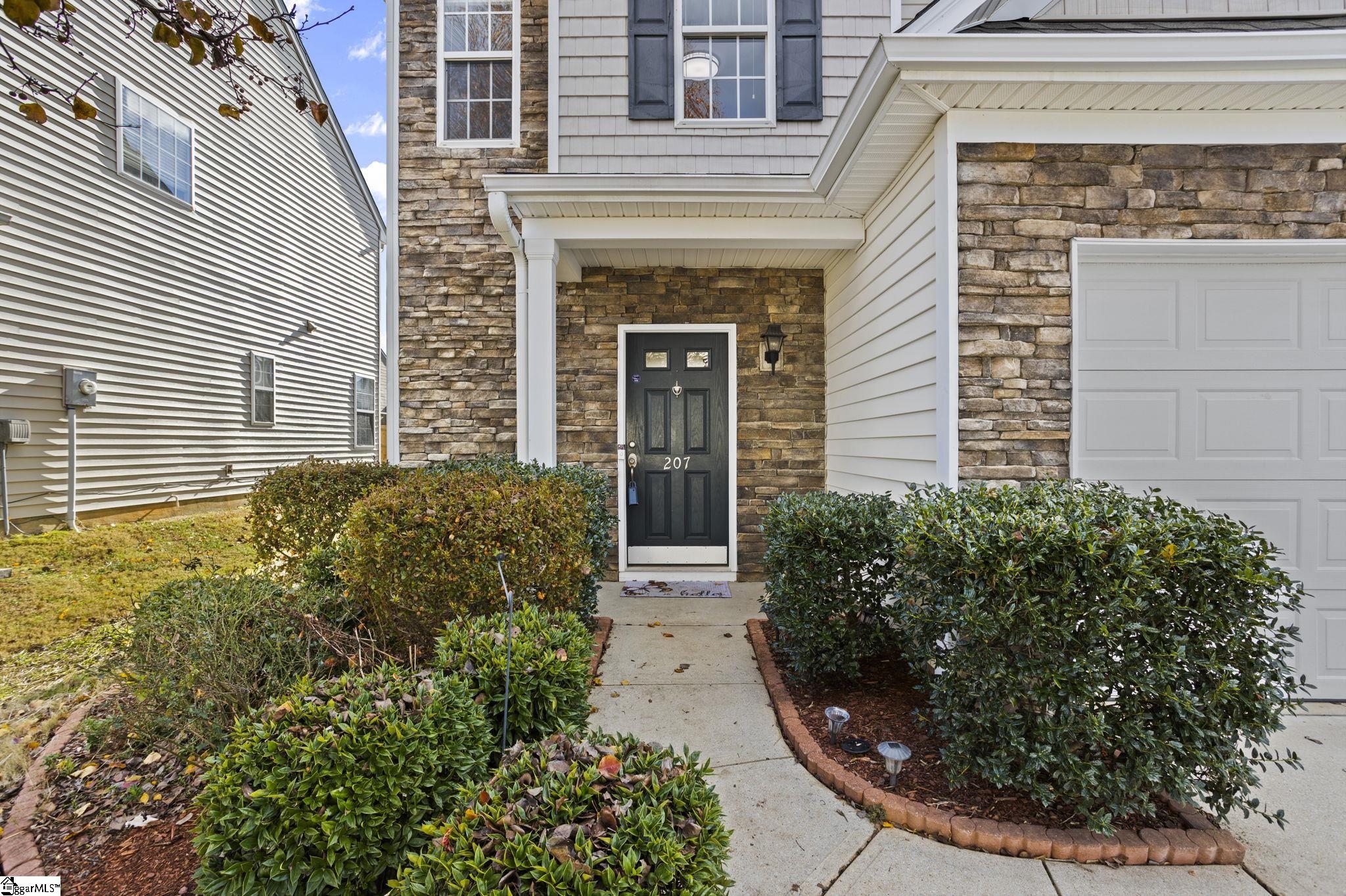 Property image 2 of 207 Keelin Lane in Lismore Park, Greer, SC 29650
