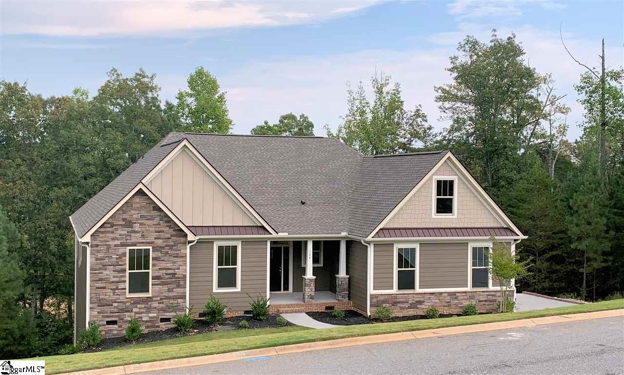 Property image 2 of 124 Wedge Way in The Summit at Cherokee Valley, Travelers Rest, SC 29690