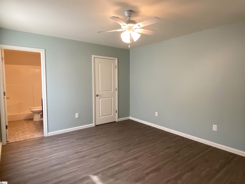 Property image 3 at 204 Dillon Drive, Clinton, SC 29325