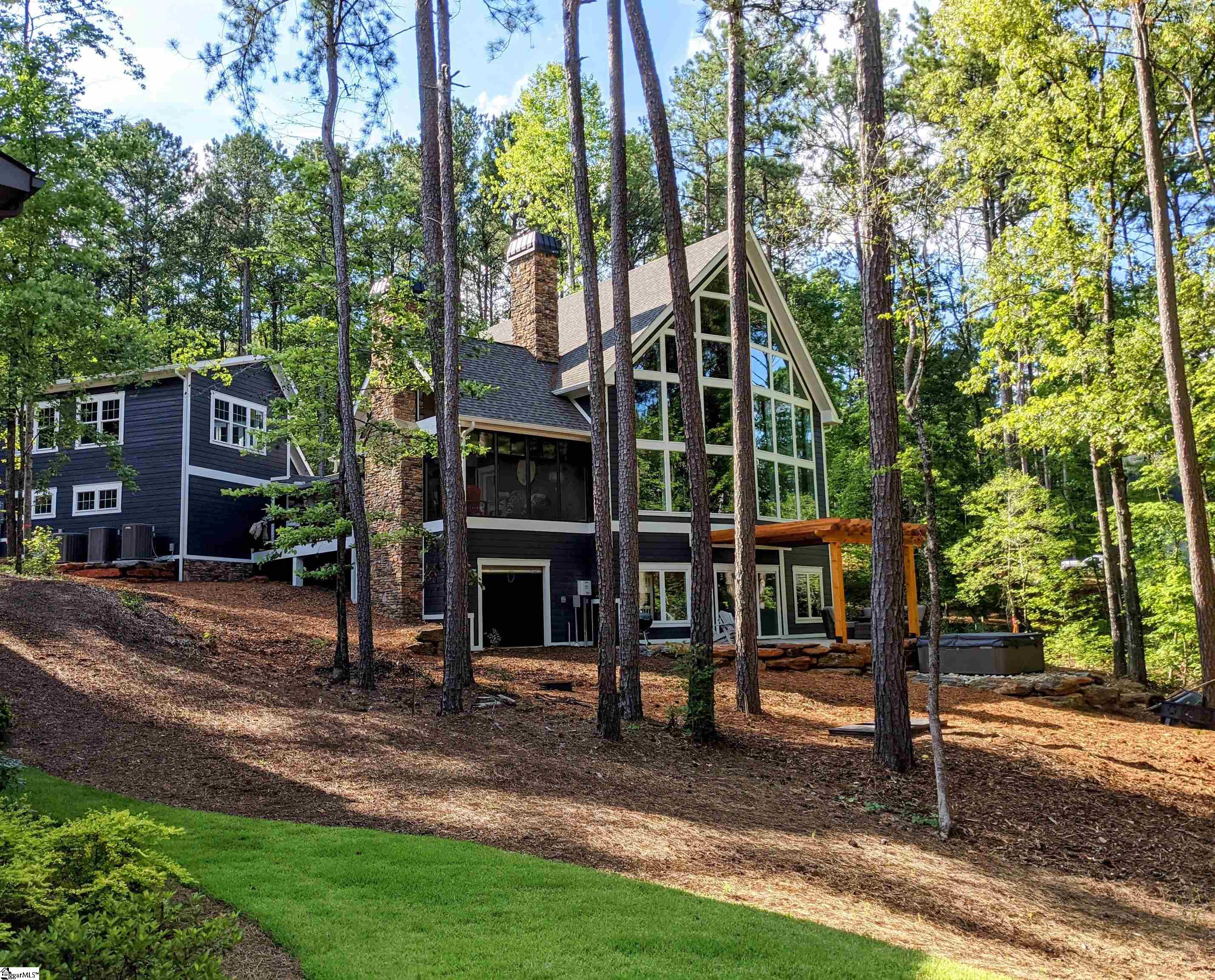 Property image 3 of 437 Peninsula Road in Peninsula Pointe South, West Union, SC 29696