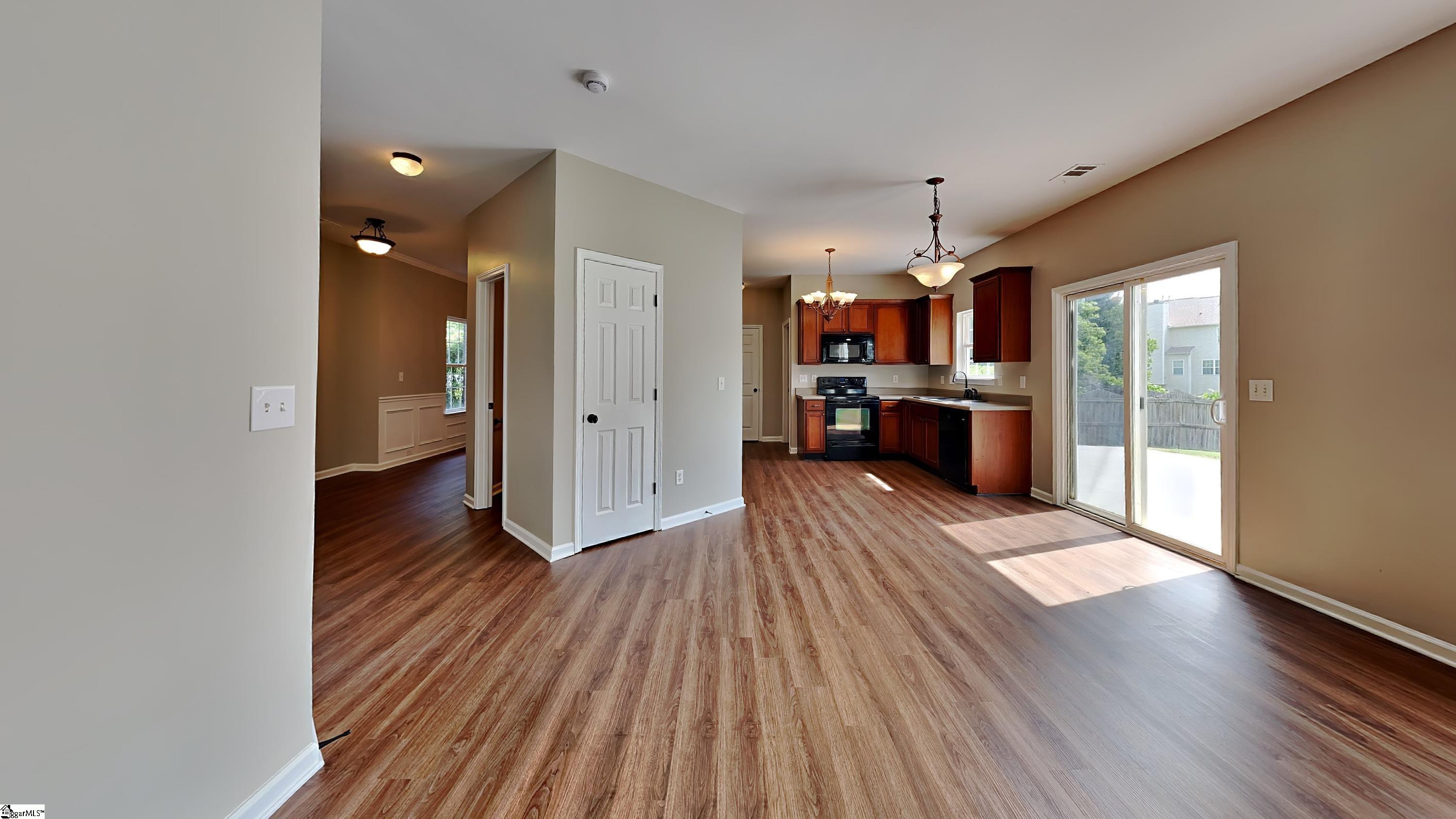 Property image 2 of 6 Golden Acre Court in Heritage Creek - Simpsonville, Simpsonville, SC 29681