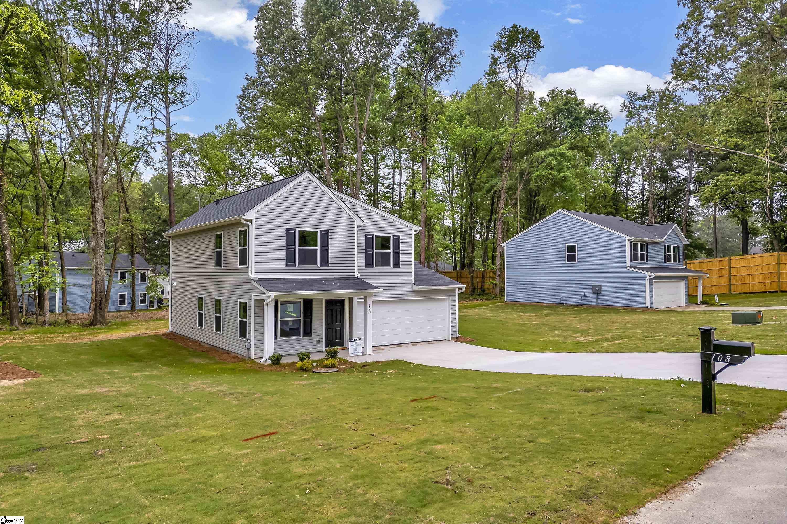 Property image 3 of 108 Sunflower Lane in Southwood, Clinton, SC 29325
