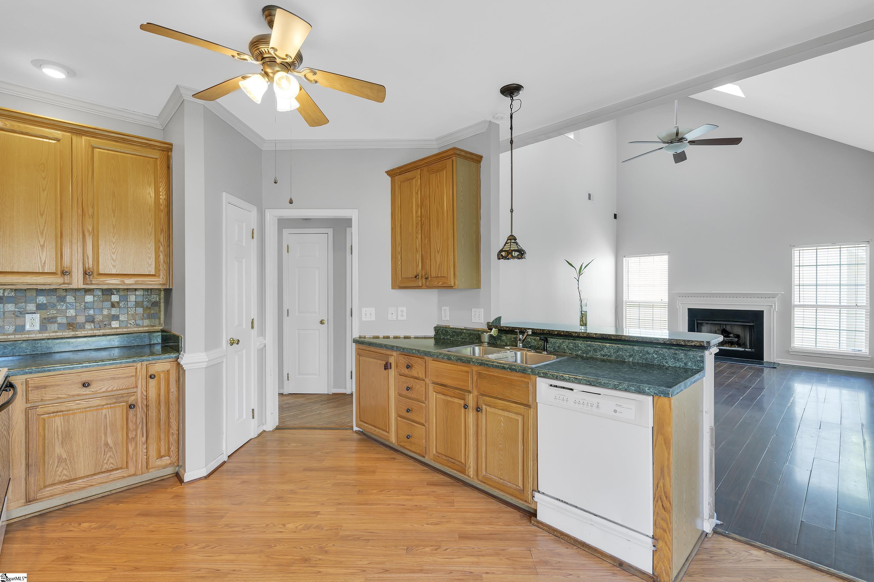 Property image 2 of 404 Summerwalk Place in Summerwalk, Simpsonville, SC 29681