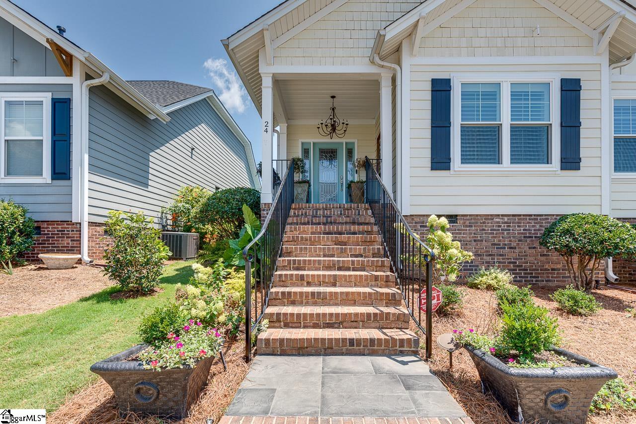Property image 3 of 24 Flintwood Drive in Boxwood, Simpsonville, SC 29681