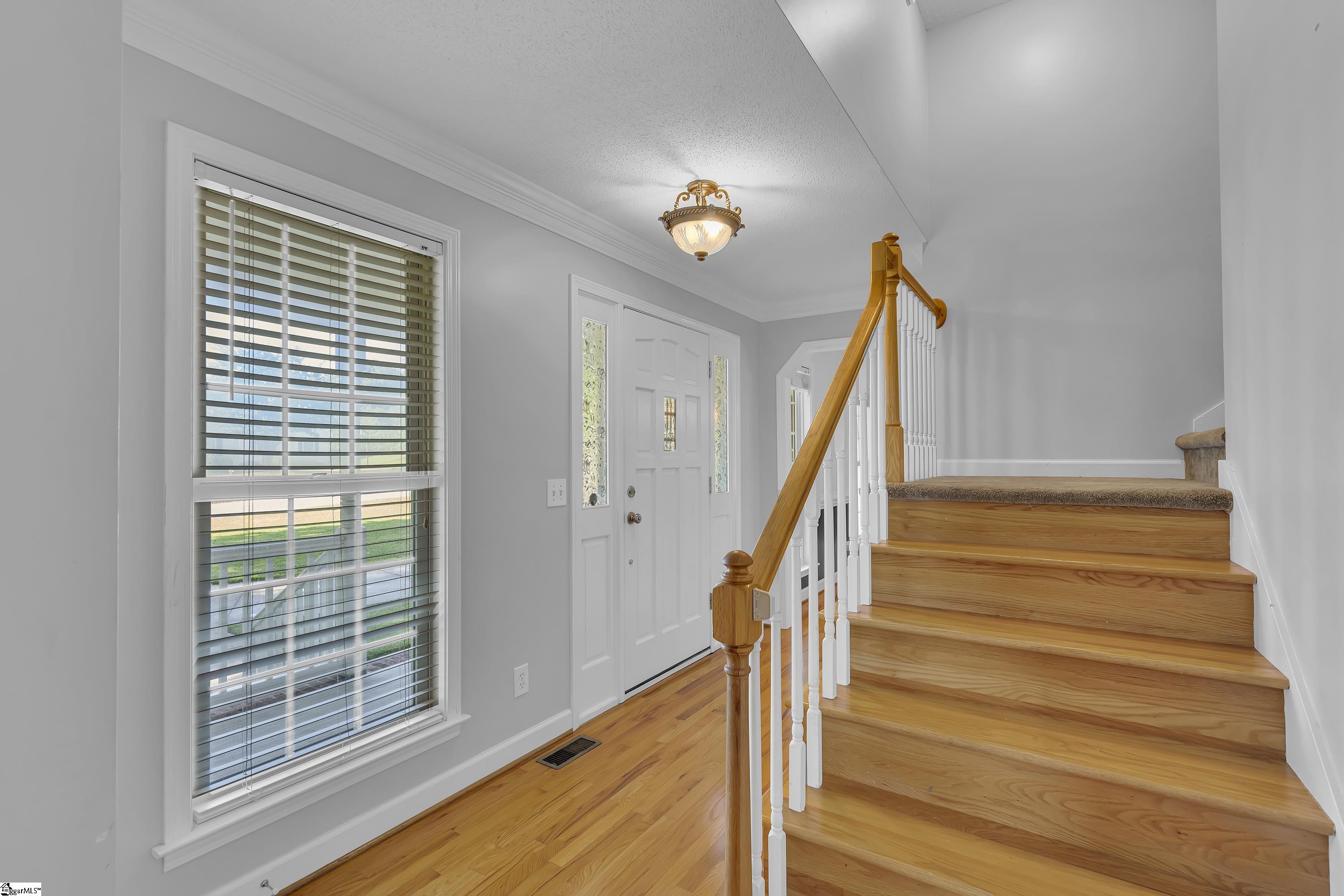 Property image 4 of 108 Silver Ridge Court in Silver Ridge, Greer, SC 29651