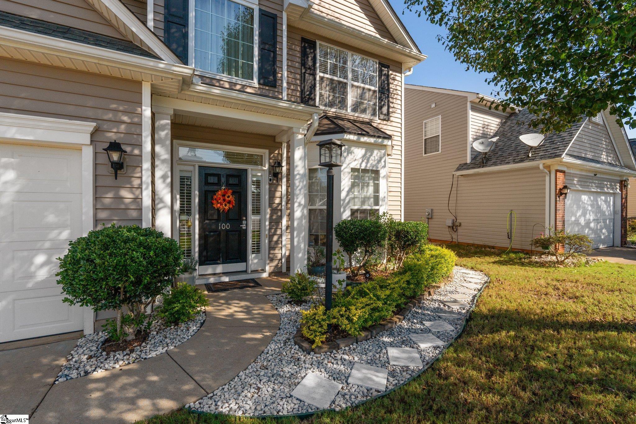 Property image 3 of 100 Derry Lane in Lismore Park, Greer, SC 29650
