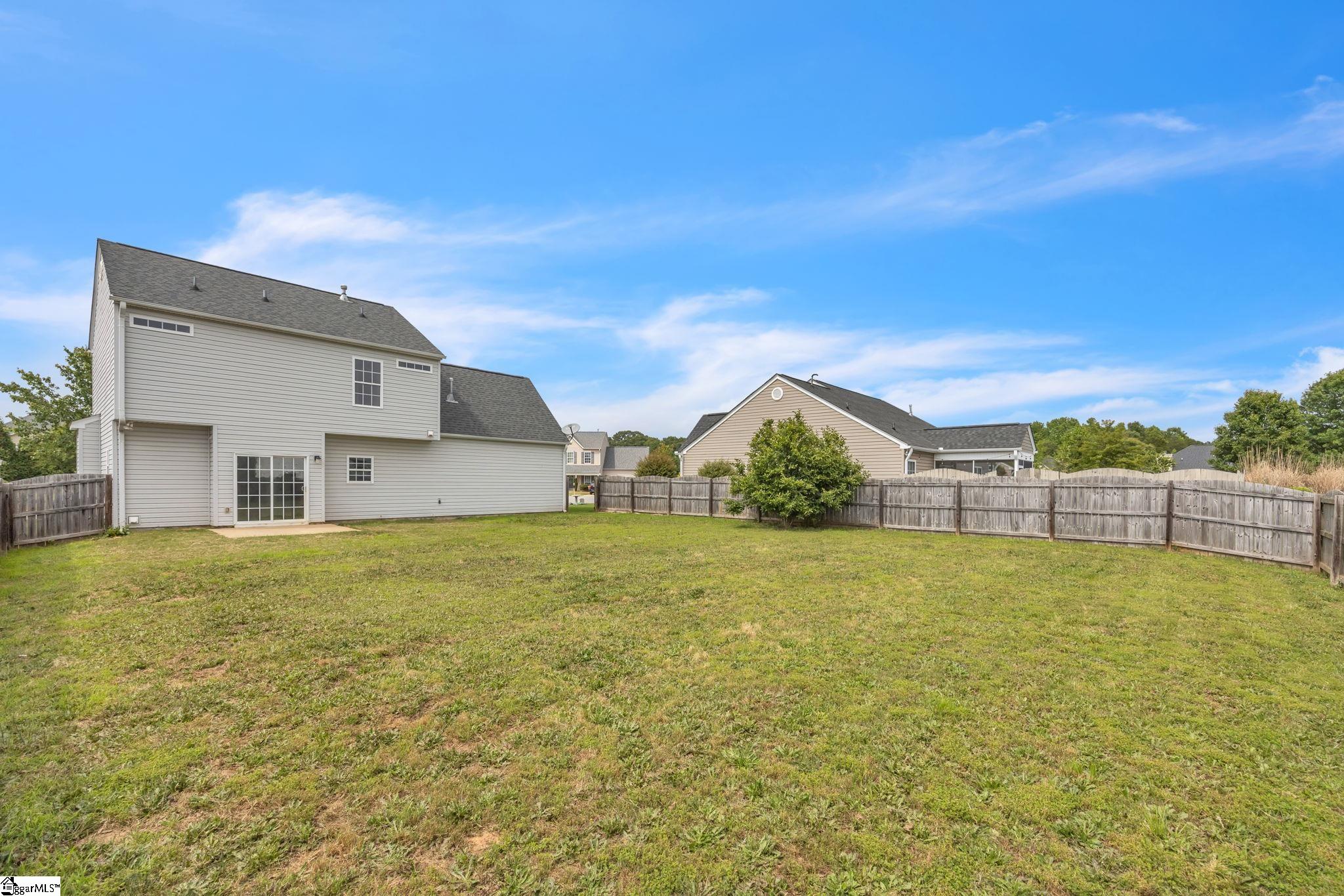 Property image 2 of 712 E Camelton Drive in Reidville Crossing, Woodruff, SC 29388