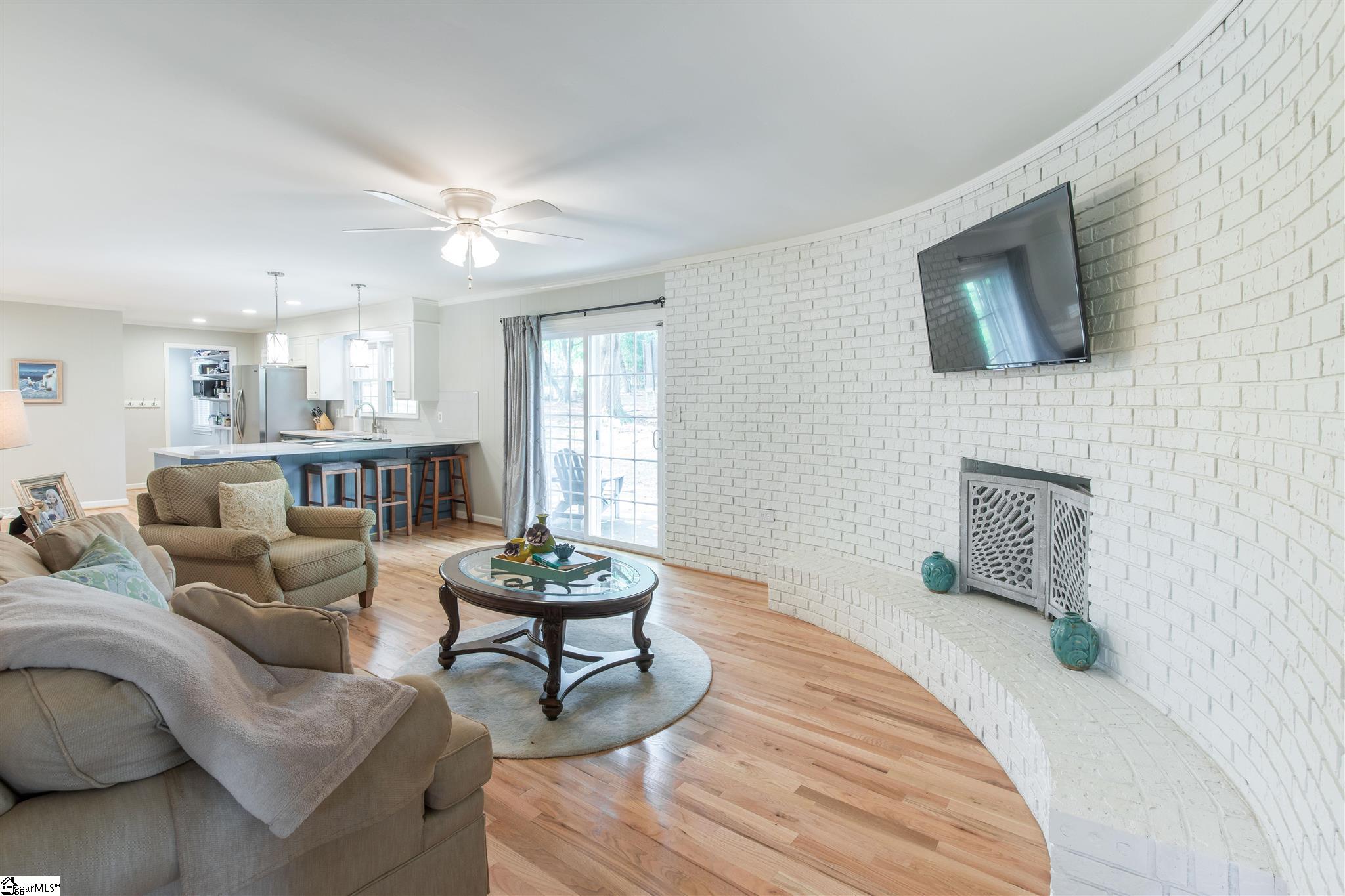 Property image 4 of 114 Andover Road in Heritage Hills, Greenville, SC 29615