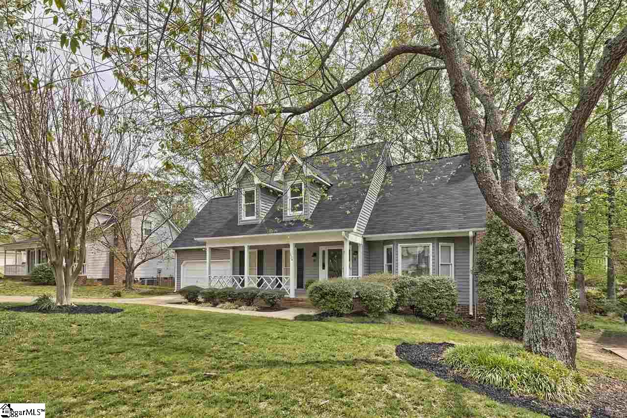 Property image 2 of 124 Legrae Lane in Ashley Oaks, Taylors, SC 29687