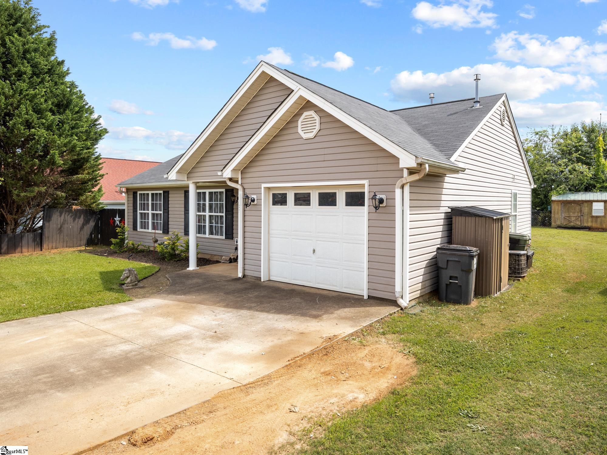 Property image 2 of 241 Ashley Danielle Drive in Duncan Station, Duncan, SC 29334