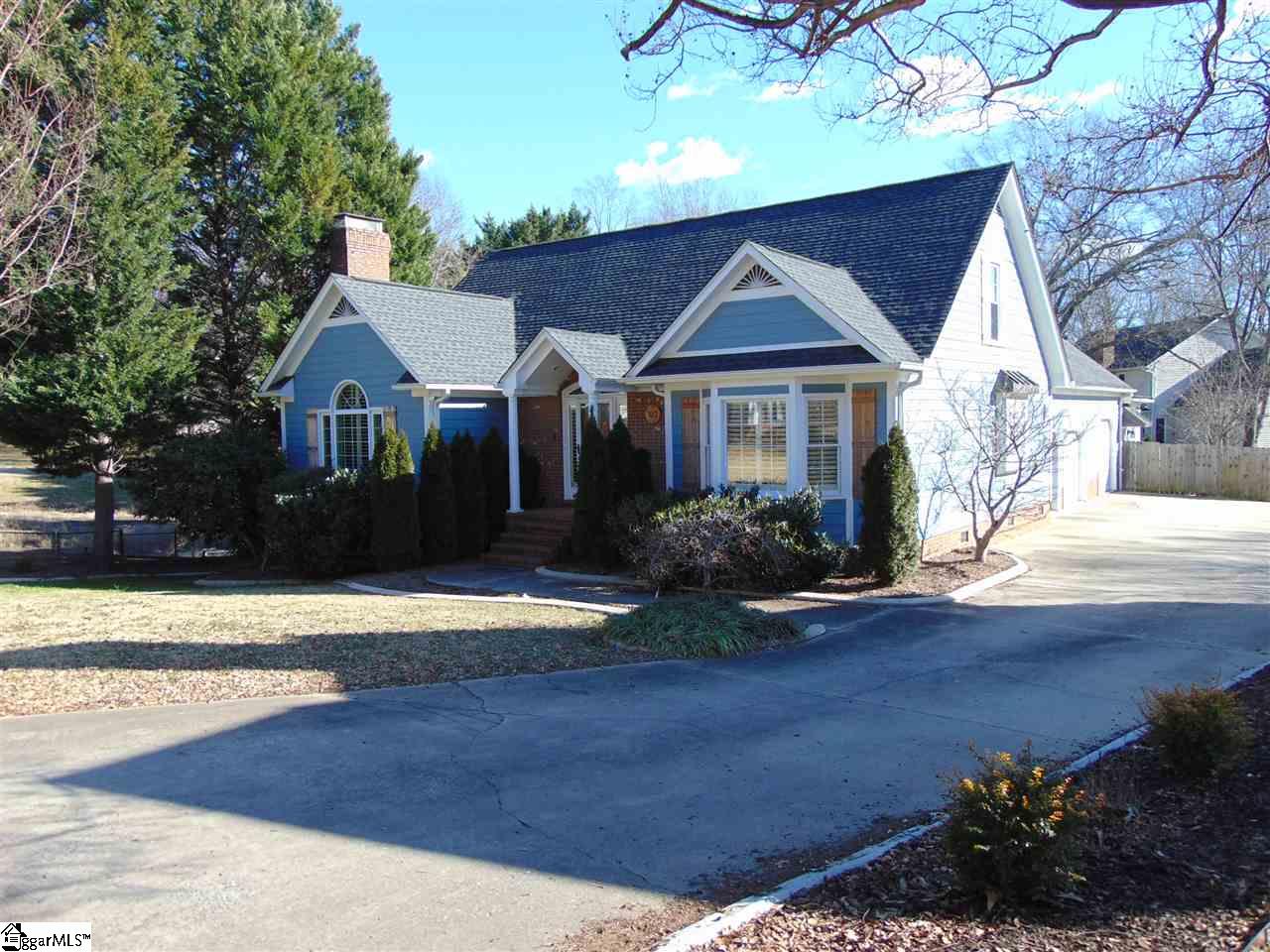 Property image 2 of 112 LeGrae Lane in Ashley Oaks, Taylors, SC 29687