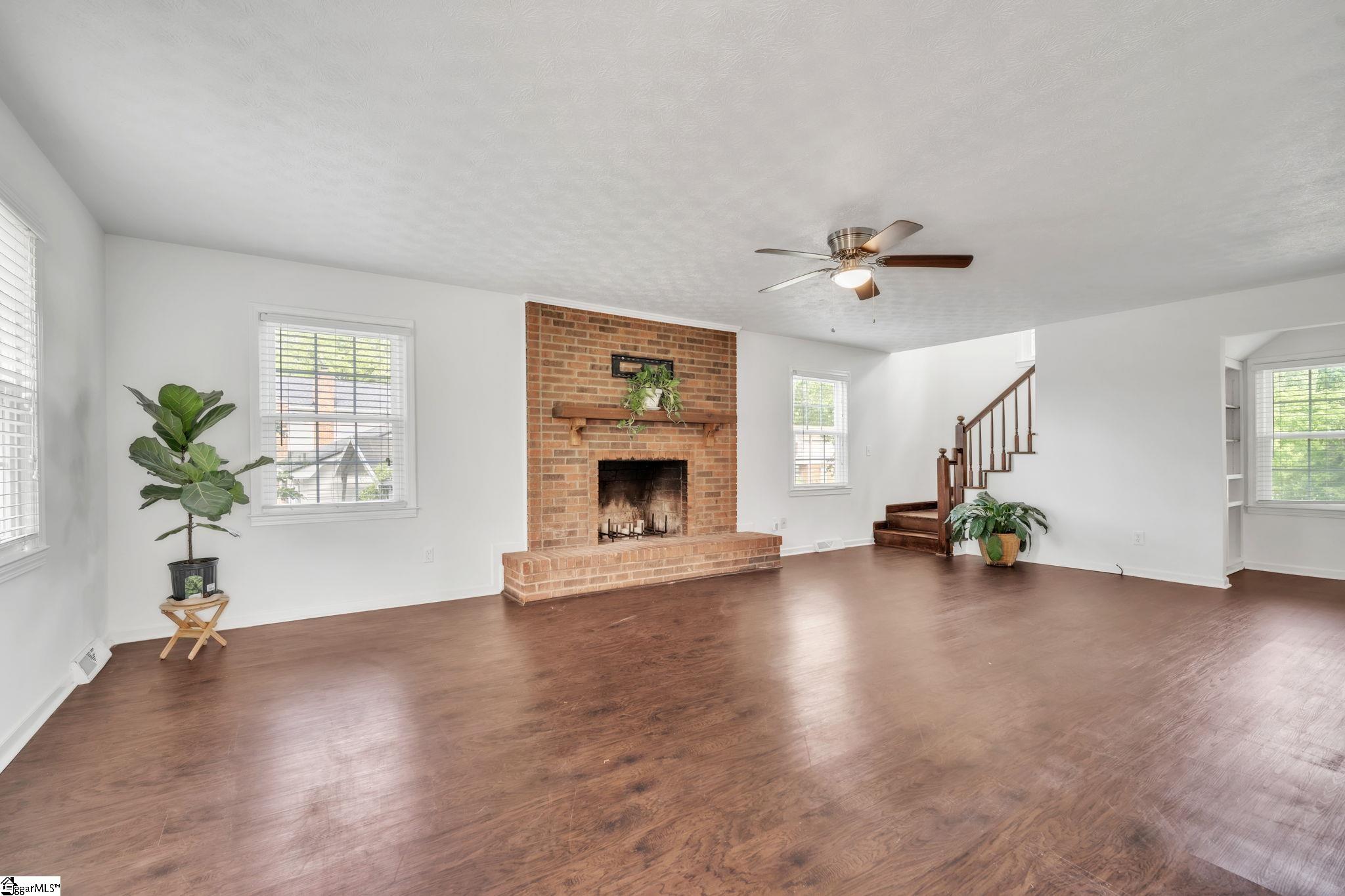 Property image 2 of 5 Huntley Castle Court in Gray Fox Run, Taylors, SC 29687