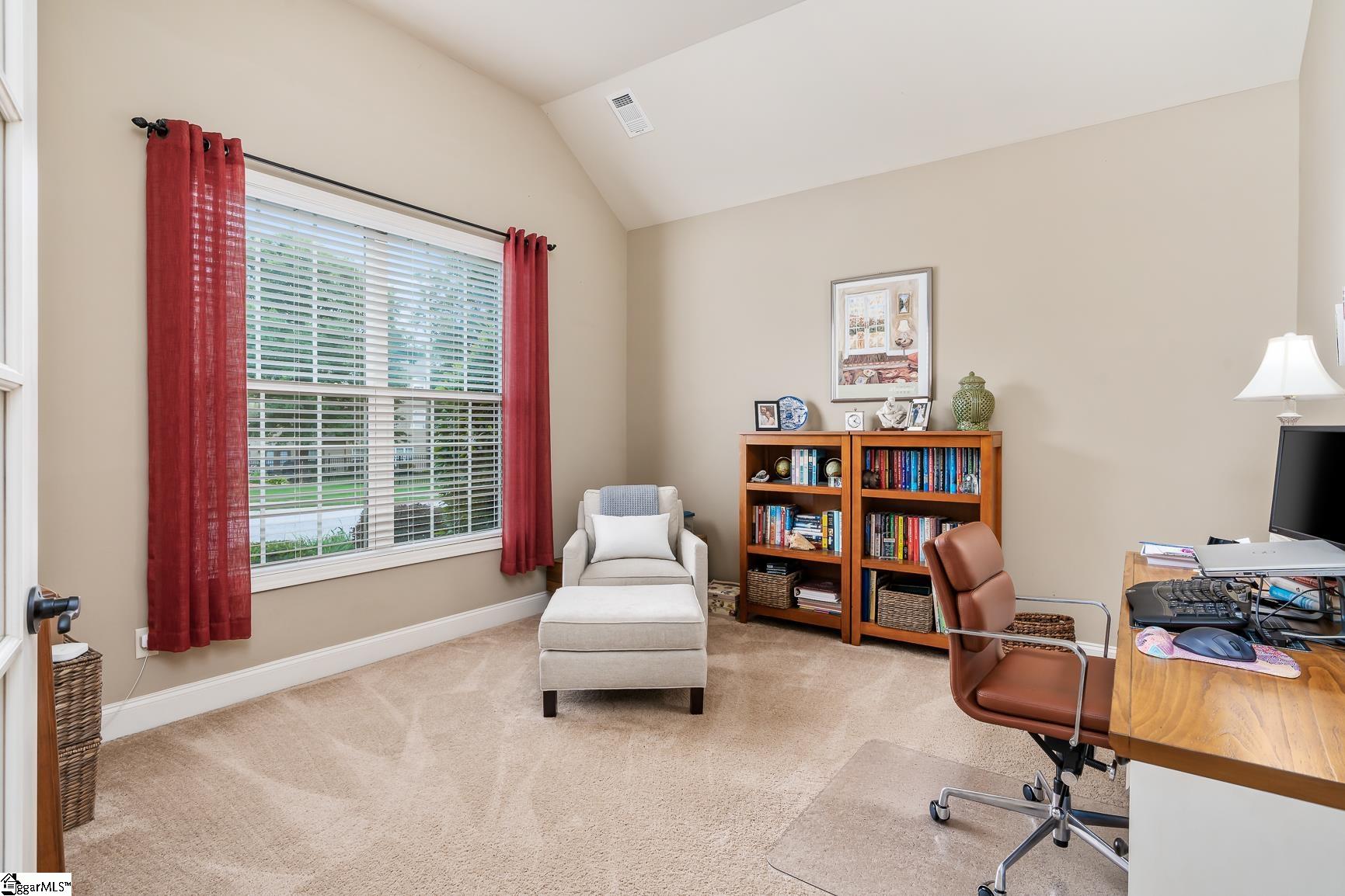 Property image 4 of 7 Roanoke Hills Court in Shenandoah Farms, Simpsonville, SC 29681