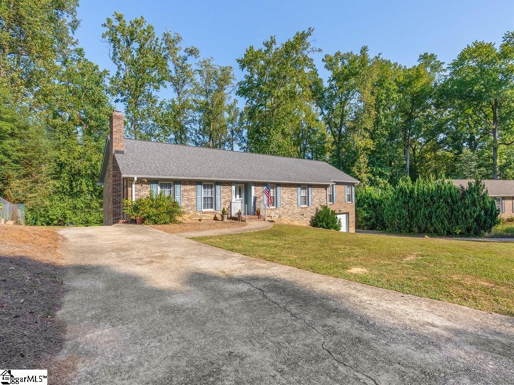 Property image 3 of 604 Gray Fox Square in Gray Fox Run, Taylors, SC 29687