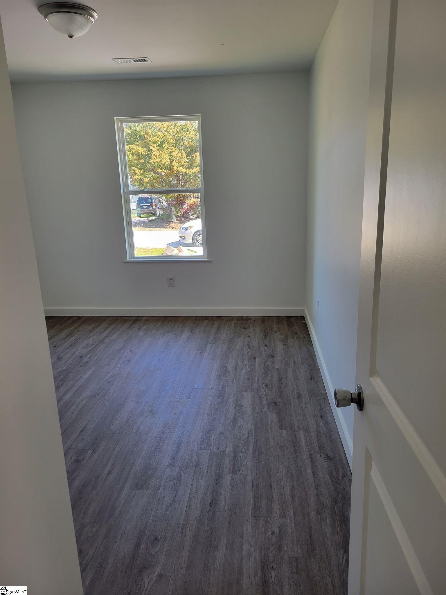Property image 4 of 316 Dillon Drive in Blossom Meadows, Clinton, SC 29325