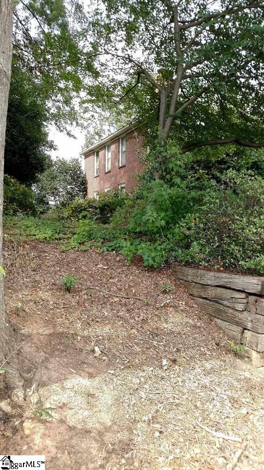 Property image 2 of 303 Calvert Avenue in College View, Clinton, SC 29325