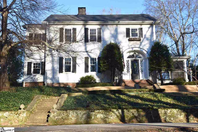 211 Walnut Street