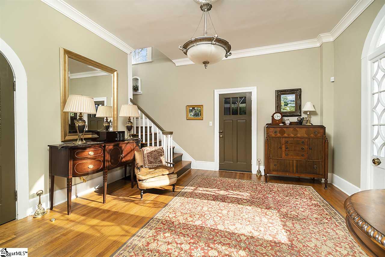 Property image 3 of 211 Walnut Street in Overbrook Historic, Greenville, SC 29607