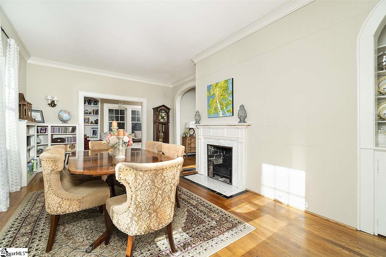 Property image 4 of 211 Walnut Street in Overbrook Historic, Greenville, SC 29607