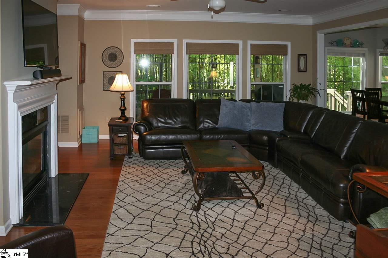 Property image 3 of 31 Richland Creek Drive in Richland Creek at North Main, Greenville, SC 29609