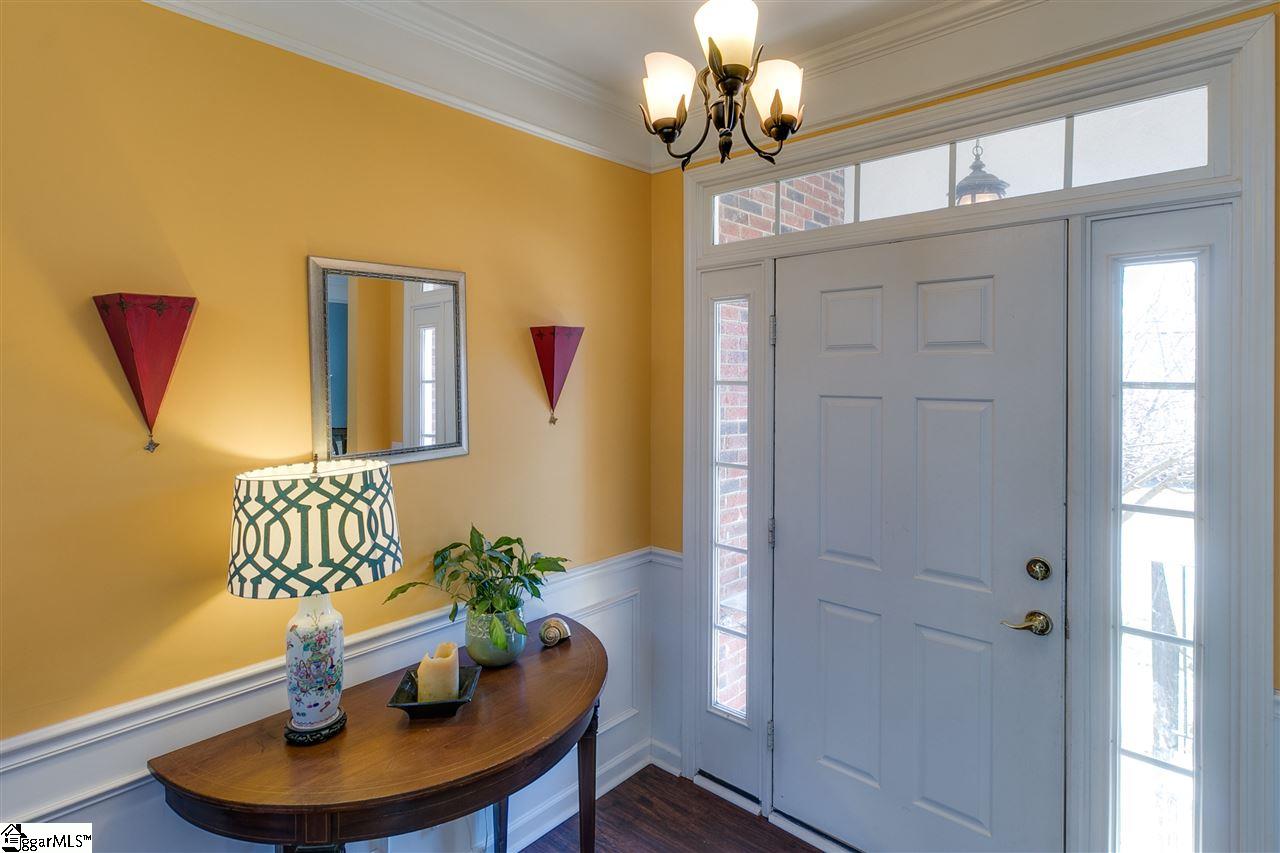 Property image 2 of 11 Wolf Den Drive in Hudson Forest, Greer, SC 29650