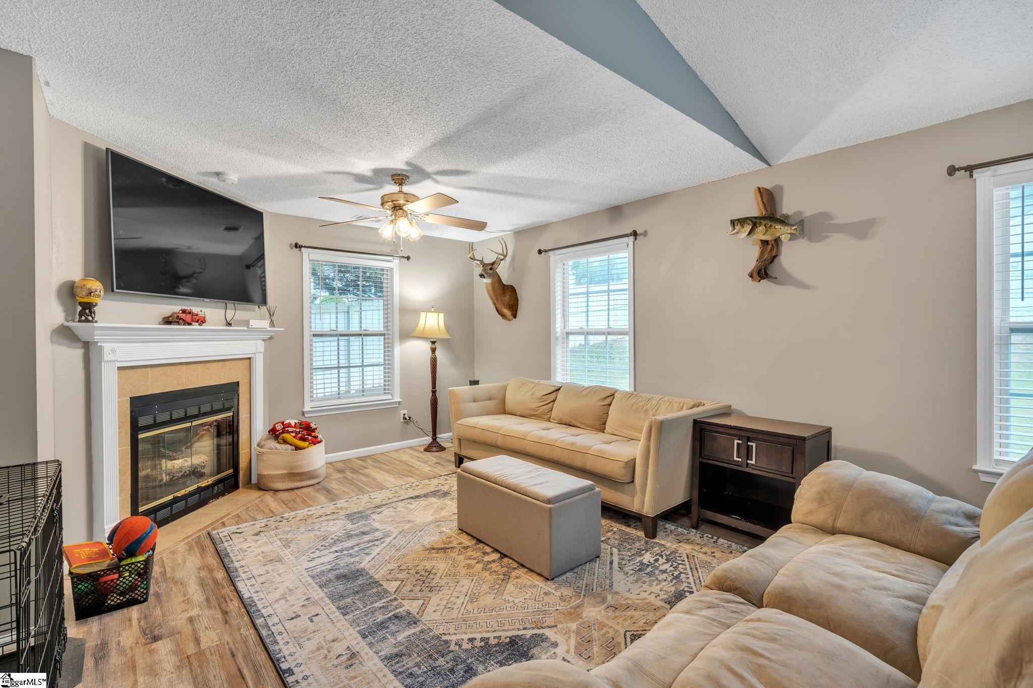 Property image 3 of 103 Sunny Ray Drive in Duncan Station, Duncan, SC 29334