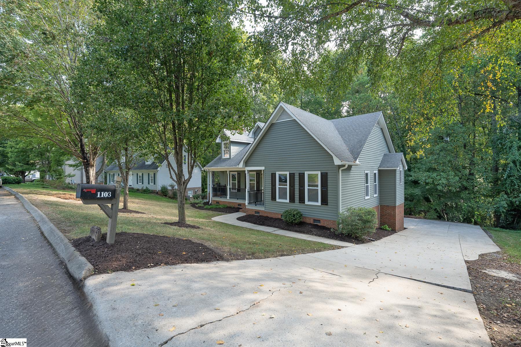 Property image 4 of 1103 Half Mile Way in Half Mile Lake, Greenville, SC 29609