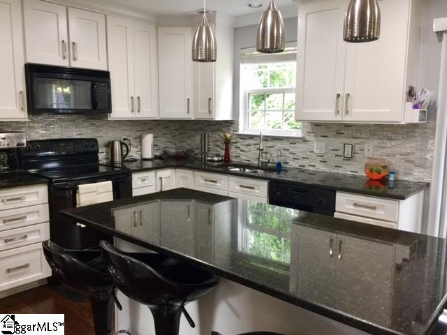Property image 5 of 332 Faulkner Drive in Tyger Shoals, Moore, SC 29369