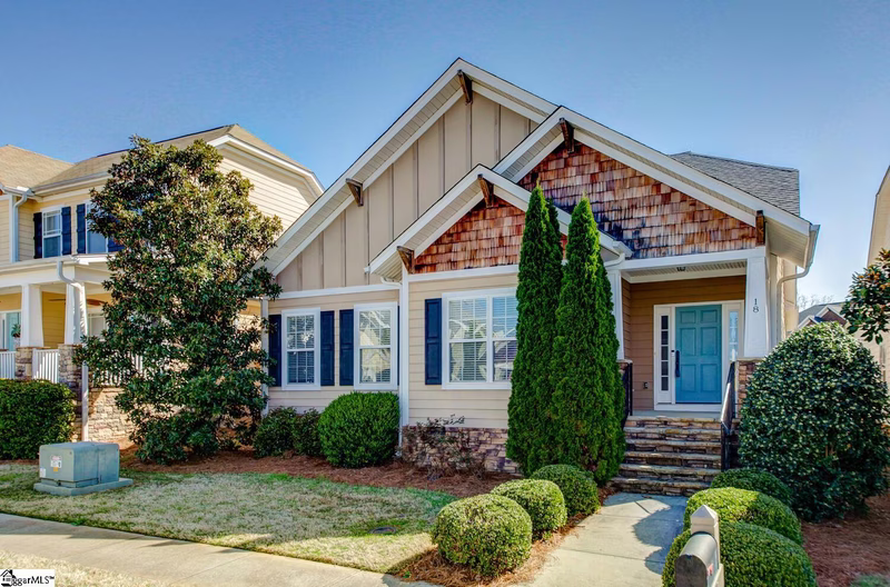 18 Pine Island Drive