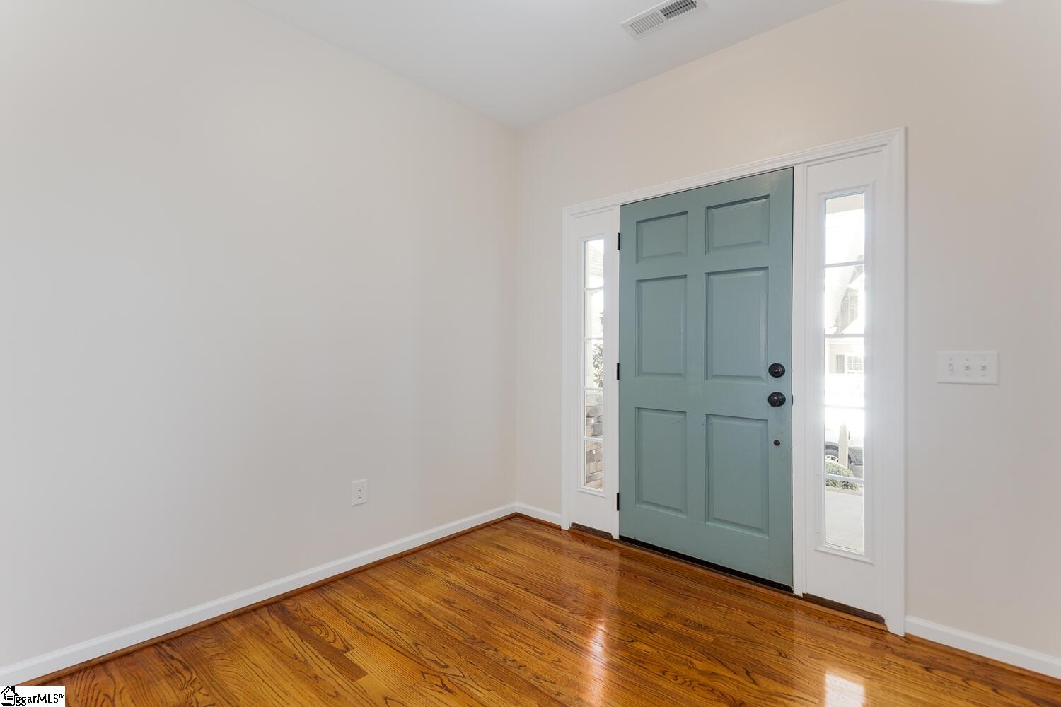 Property image 3 of 18 Pine Island Drive in Boxwood, Simpsonville, SC 29681