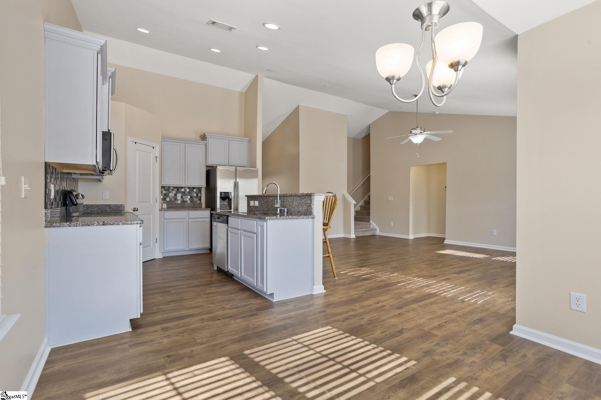 Property image 5 of 212 Stonebury Drive in Victoria Park, Simpsonville, SC 29680